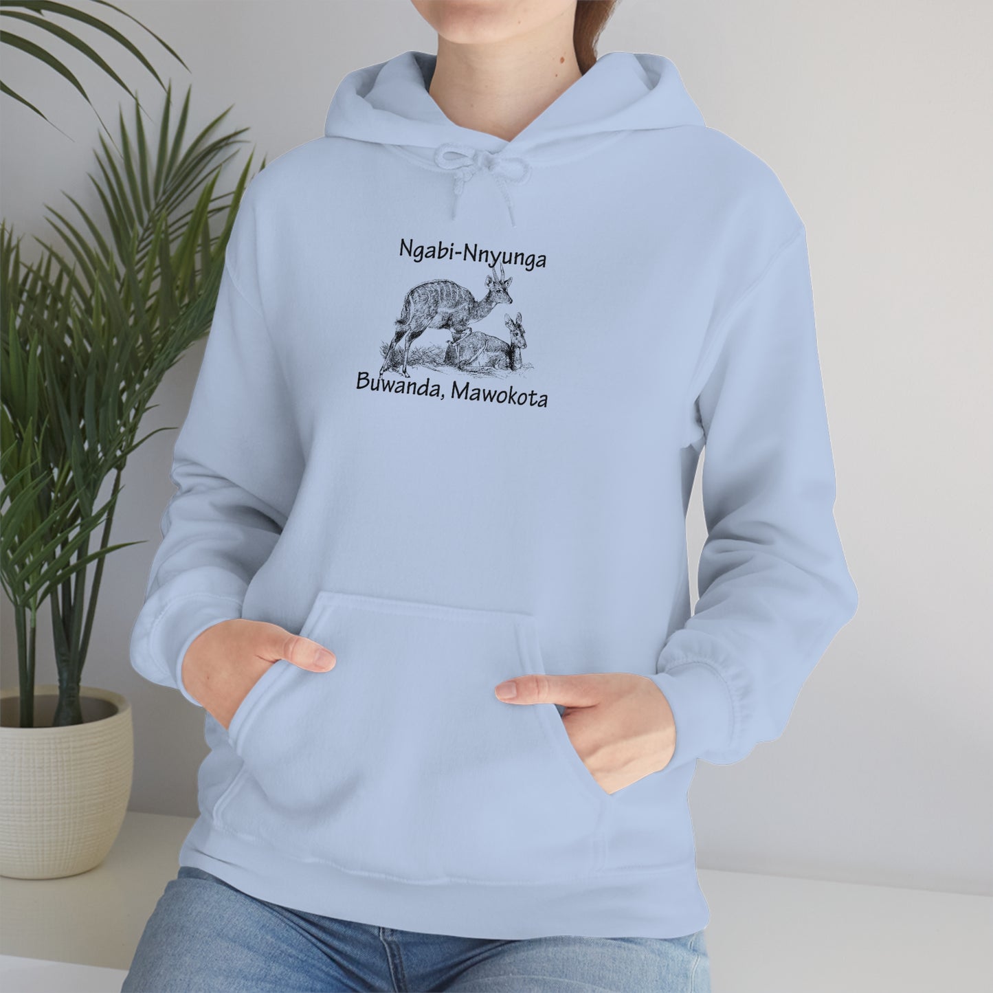 Unisex Heavy Blend™ Hooded Sweatshirt - Ngabi Nnyunga (Bushbuck-Antelope)