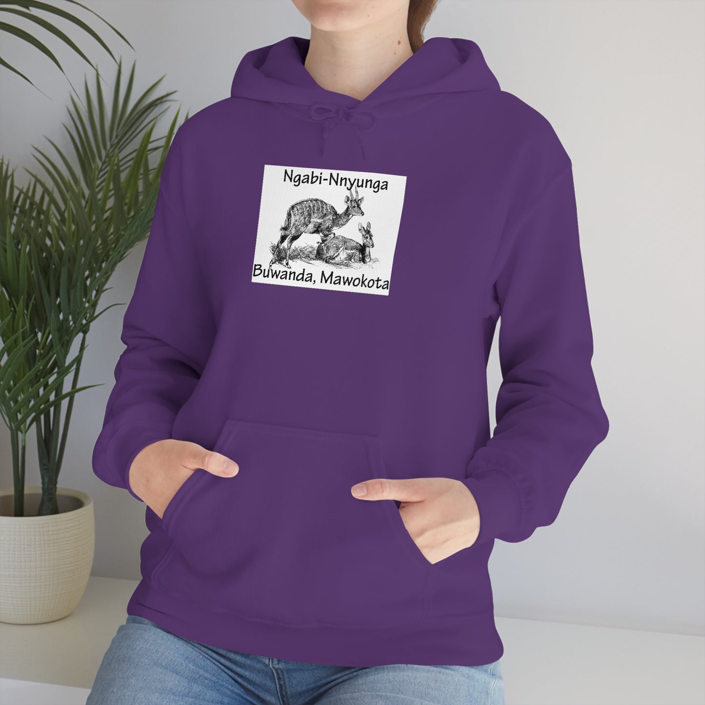 Unisex Heavy Blend™ Hooded Sweatshirt - Ngabi Nnyunga (Bushbuck-Antelope)