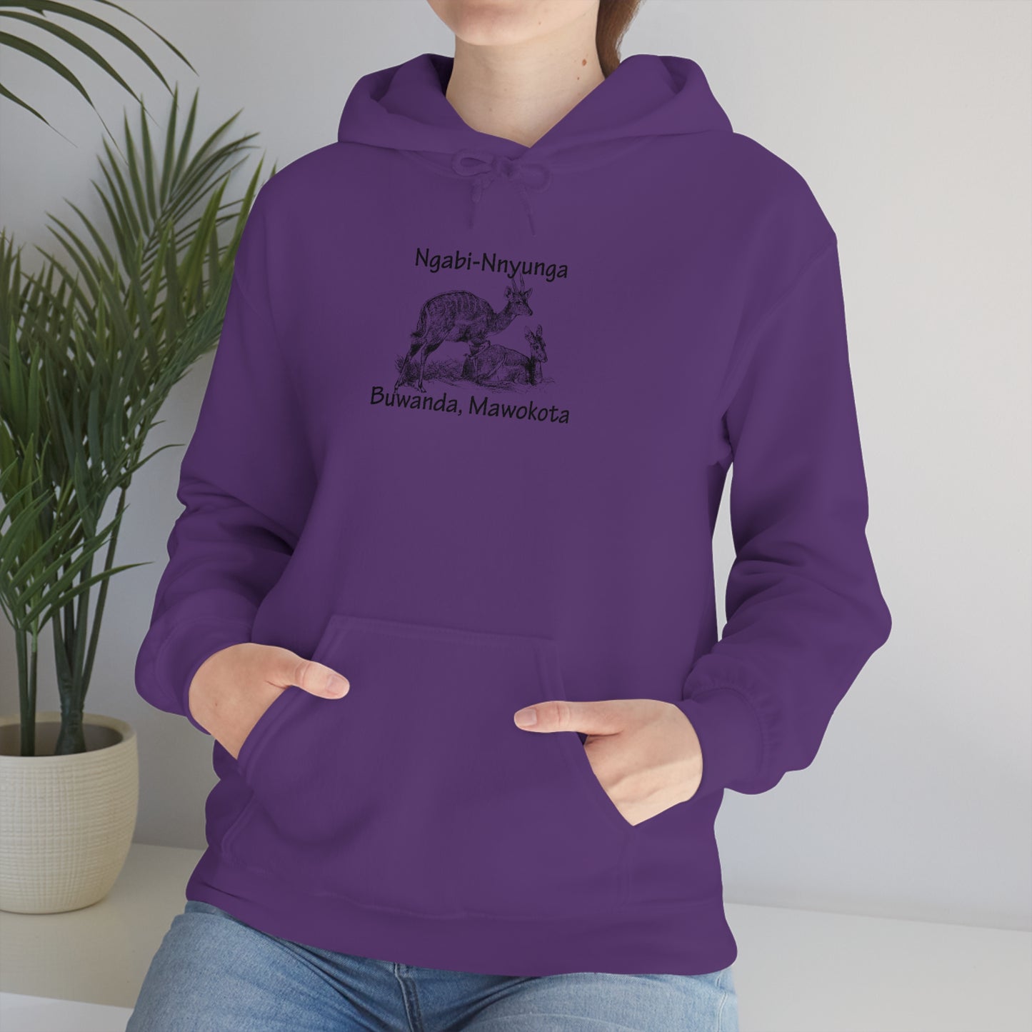 Unisex Heavy Blend™ Hooded Sweatshirt - Ngabi Nnyunga (Bushbuck-Antelope)