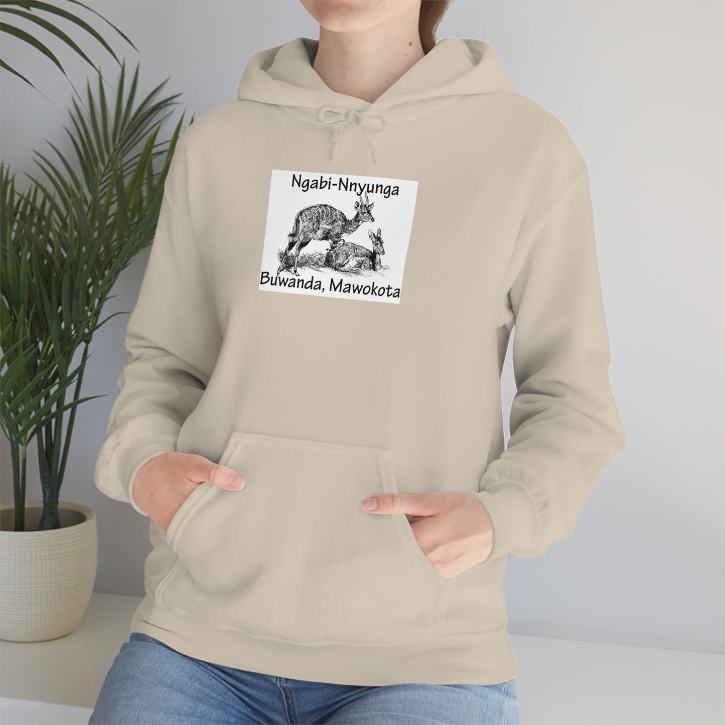 Unisex Heavy Blend™ Hooded Sweatshirt - Ngabi Nnyunga (Bushbuck-Antelope)