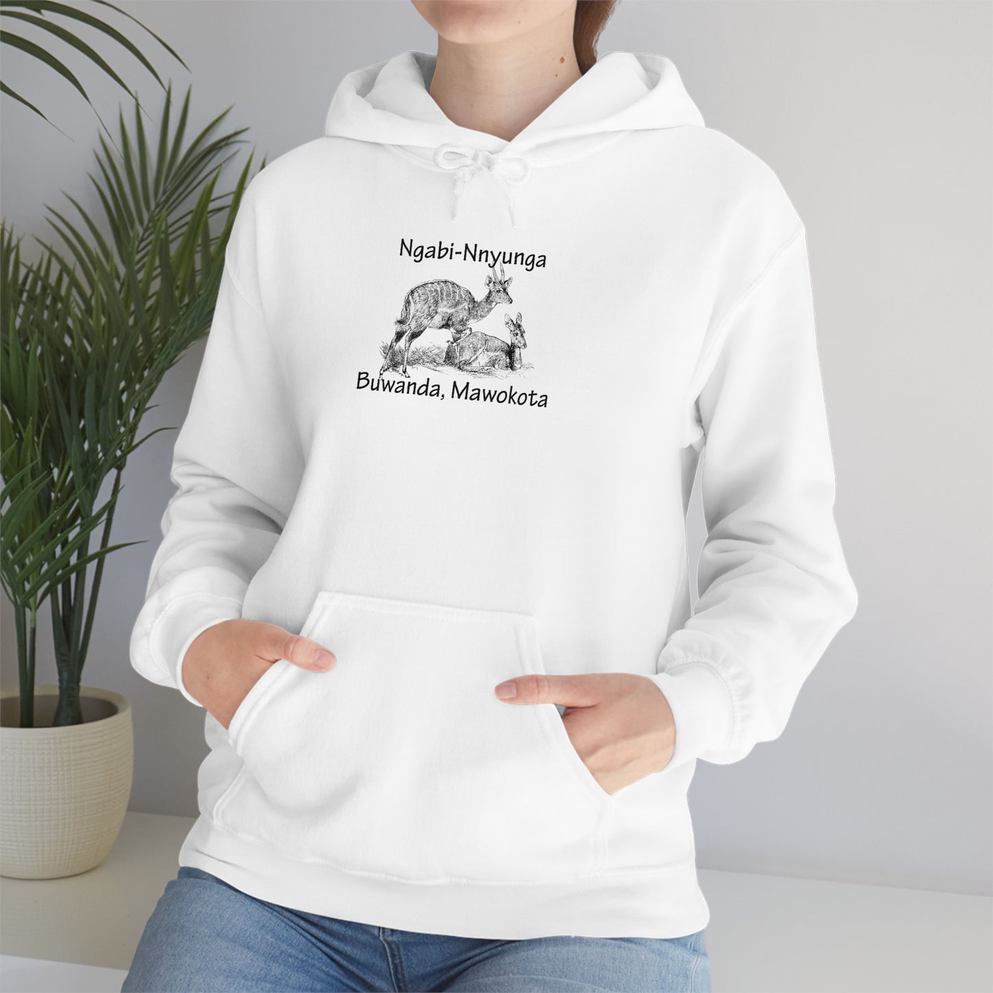 Unisex Heavy Blend™ Hooded Sweatshirt - Ngabi Nnyunga (Bushbuck-Antelope)