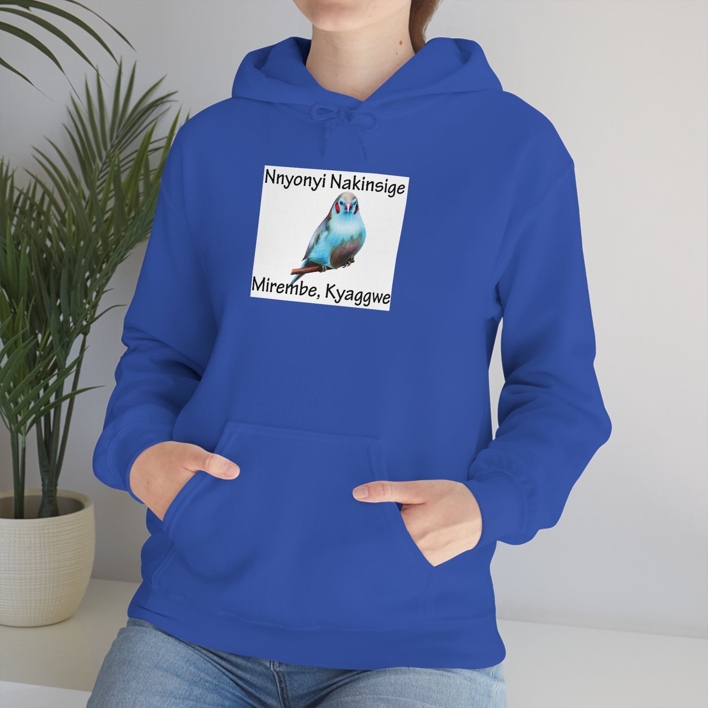 Unisex Heavy Blend™ Hooded Sweatshirt - Nnyonyi Nakinsige (Cheeked Cordon-Bleu)